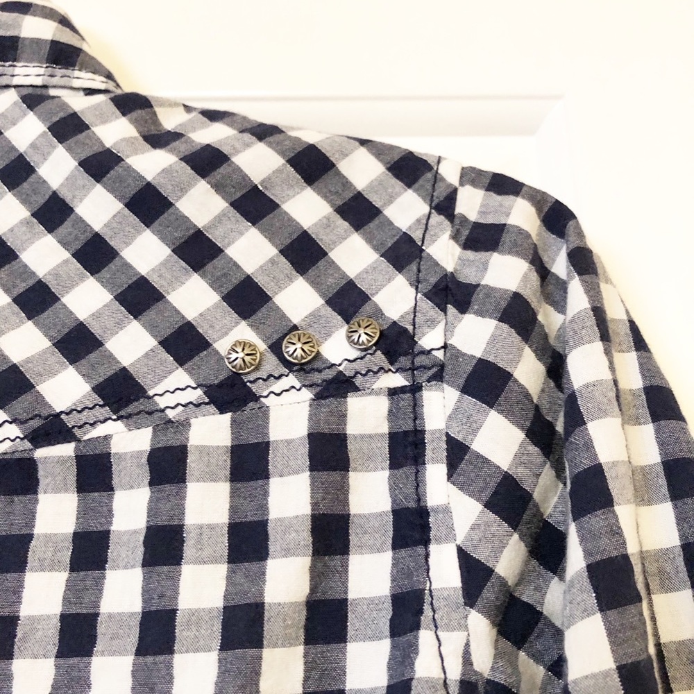 Ariat western style dark blue white checkered fitted long sleeve button fron top - Picture 12 of 16